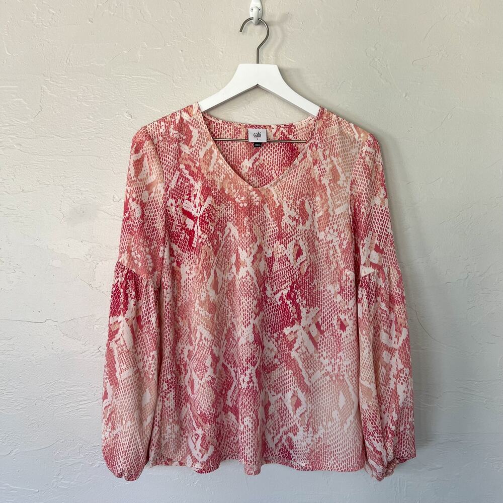 CAbi Bethany Blouse Small Pink Snakeskin V Neck Balloon Sleeve Top 5708